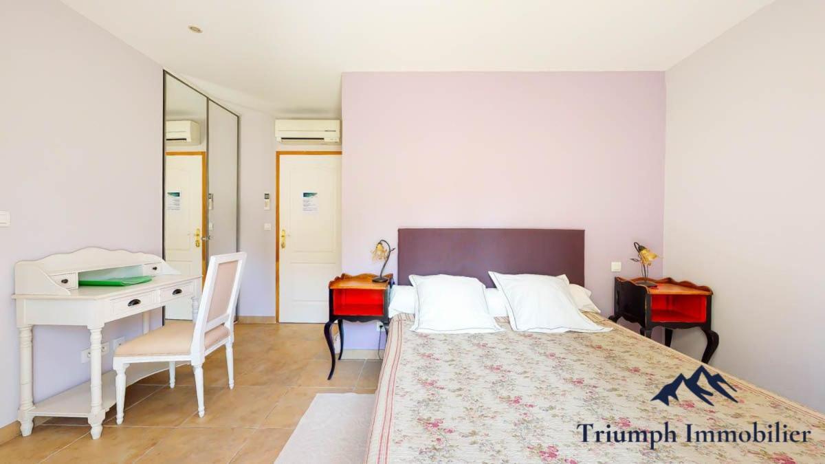 Relais De L'Alsou- Piscine Bed & Breakfast Labastide-en-Val Bagian luar foto