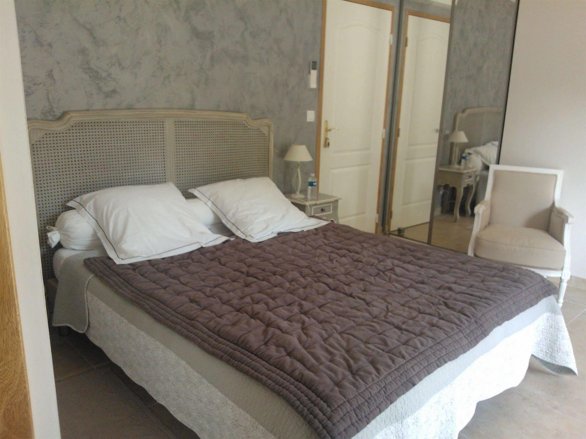 Relais De L'Alsou- Piscine Bed & Breakfast Labastide-en-Val Bagian luar foto