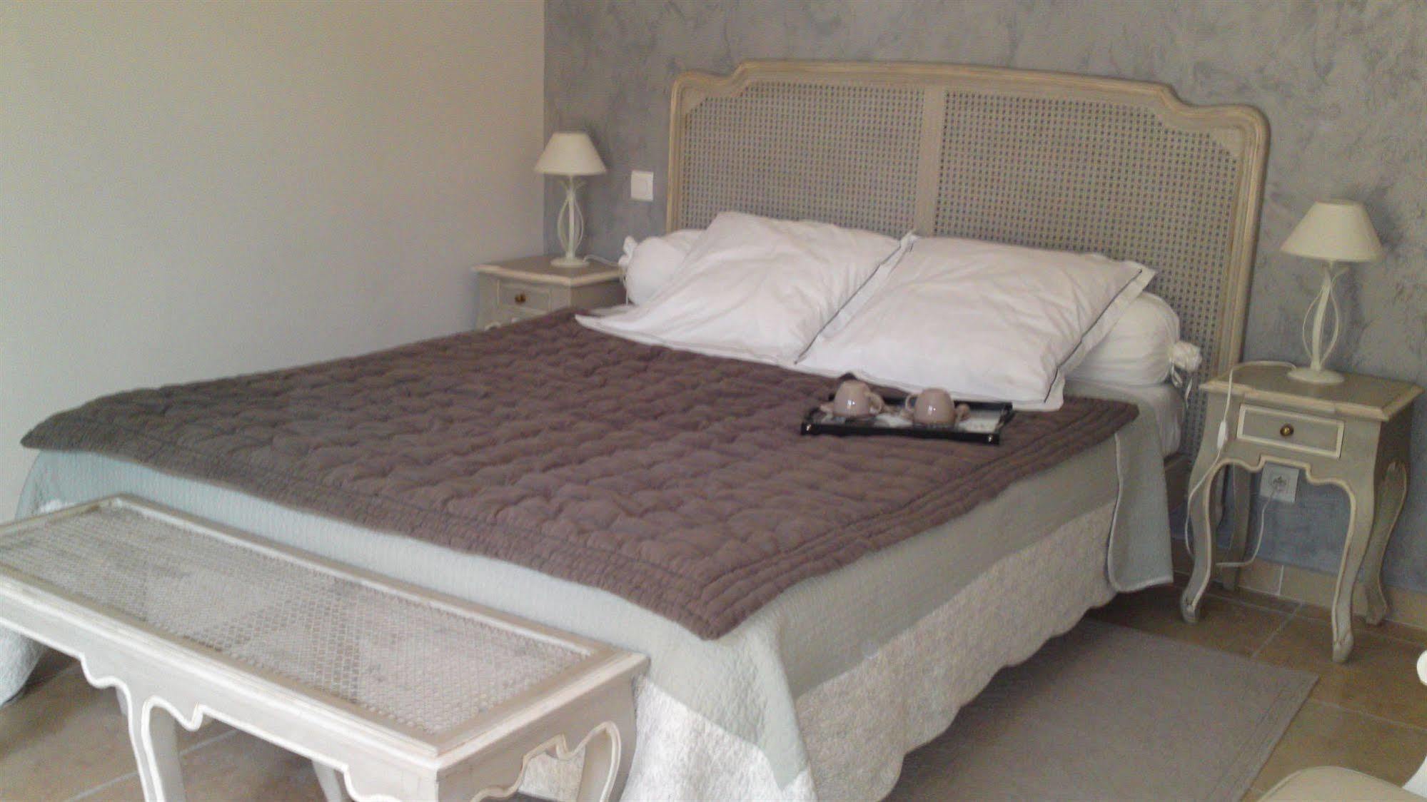 Relais De L'Alsou- Piscine Bed & Breakfast Labastide-en-Val Bagian luar foto